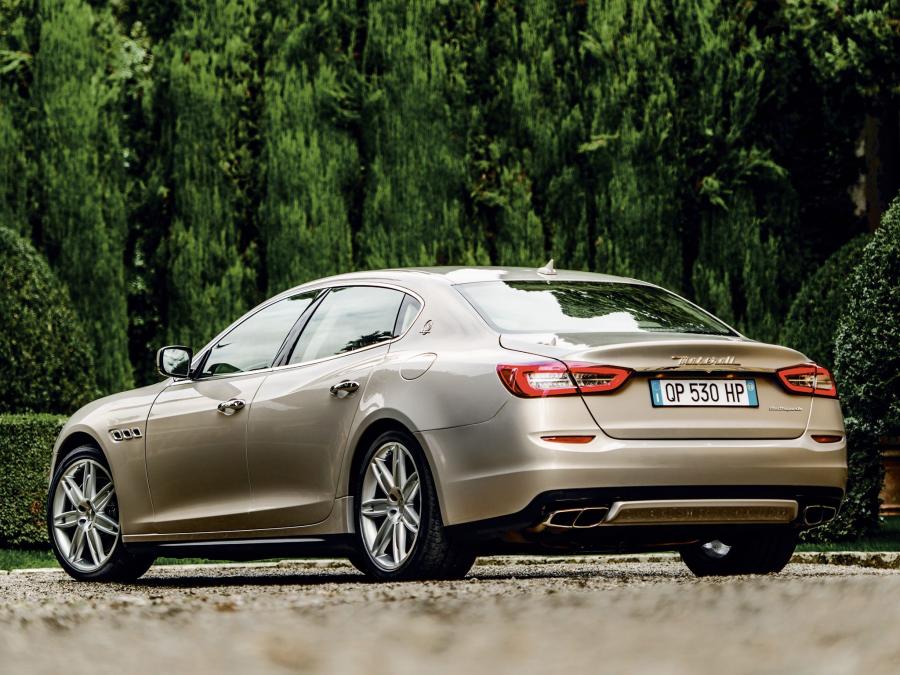  Maserati Quattroporte GTS 2013 года  (фото 15 из 16)